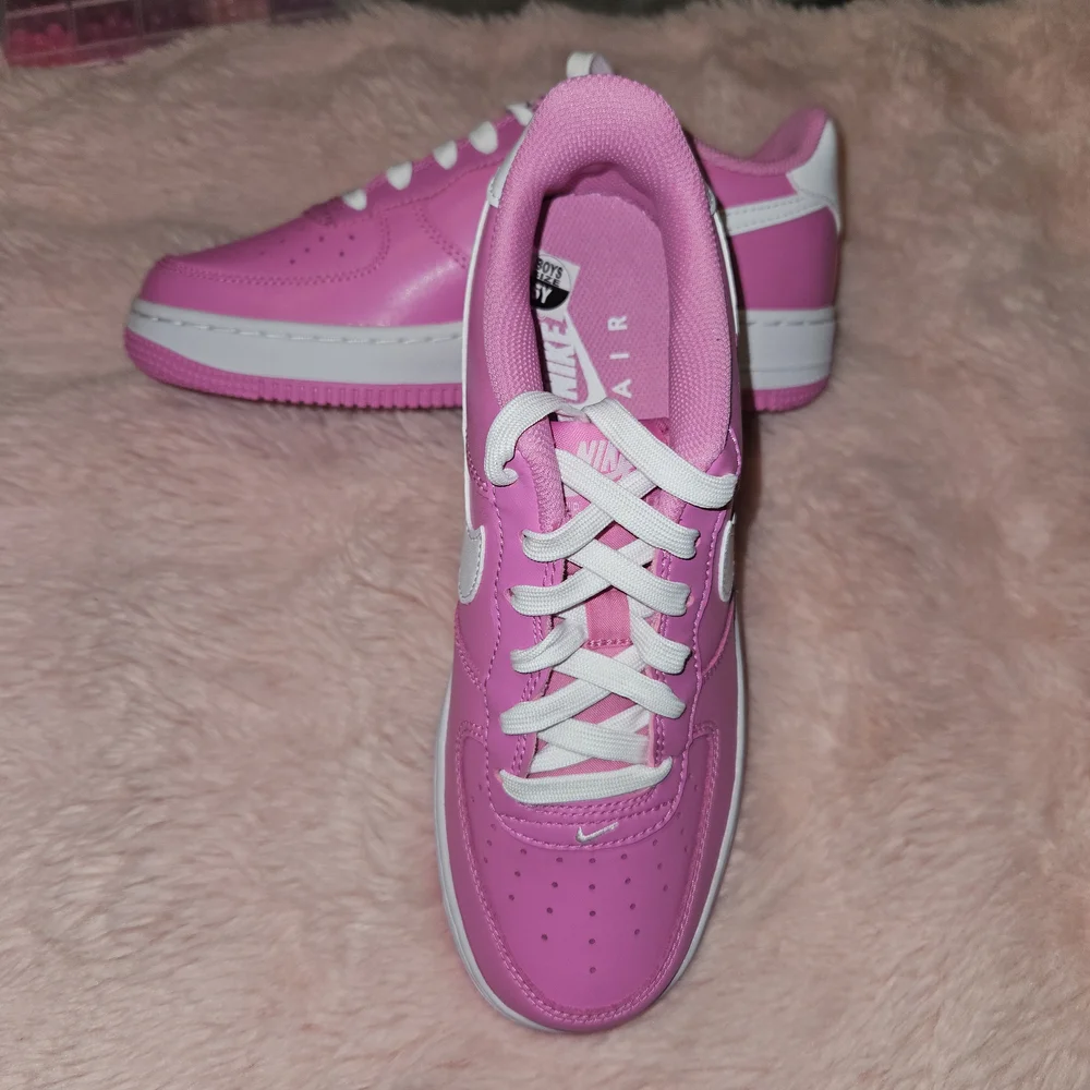 NIKE Air Force 1 Sneakers Playful Hot Pink White SIZE 5Y Big Kids Brand New